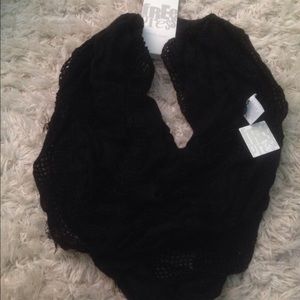 Black infinity scarf